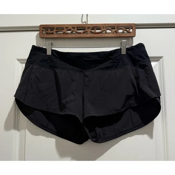 Lululemon Speed Up Low-Rise Short 2.5” - Picture 2 of 4